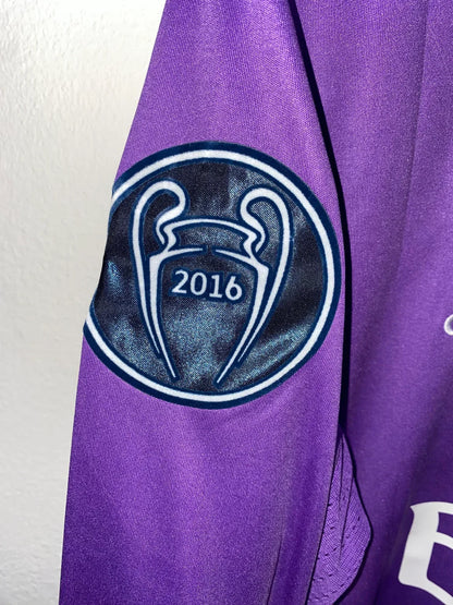 Shirt Cristiano Ronaldo Real Madrid 2017 – Shirt Archive