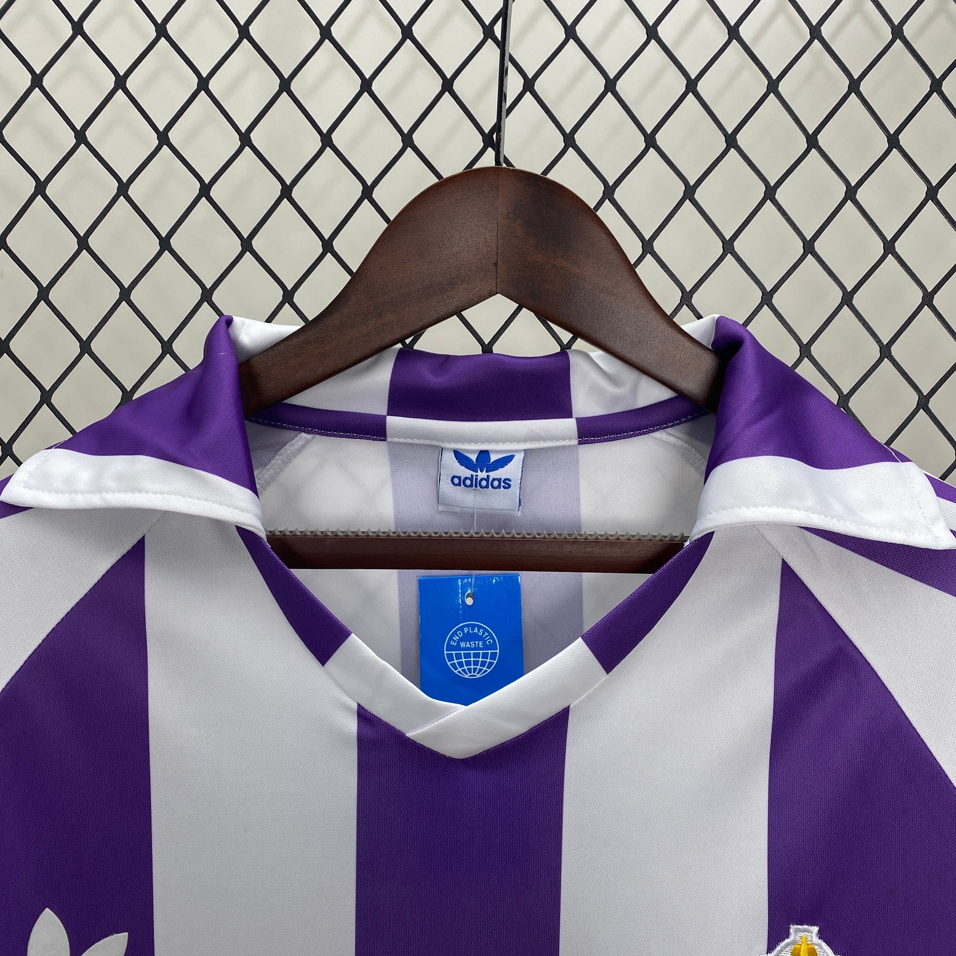 Shirt Valladolid 1984 Home – Shirt Archive