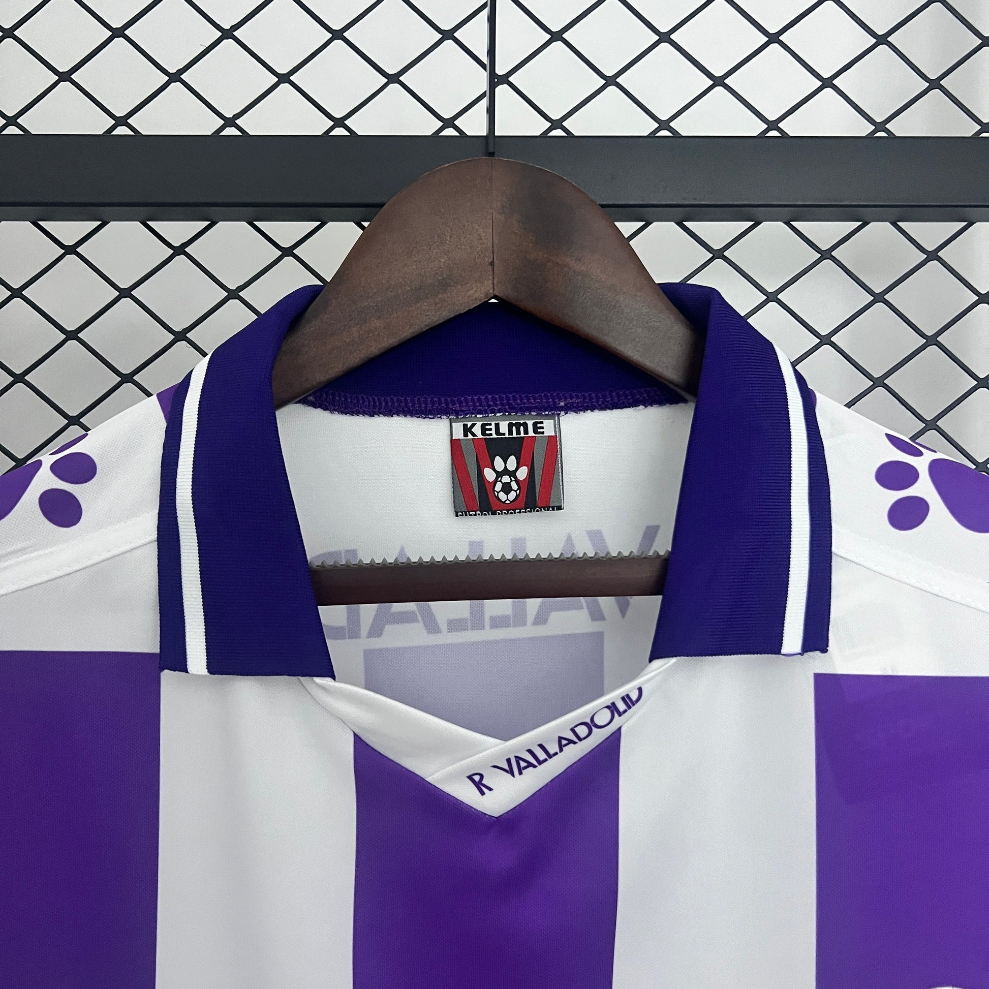 Shirt Valladolid 95/96 Home – Shirt Archive